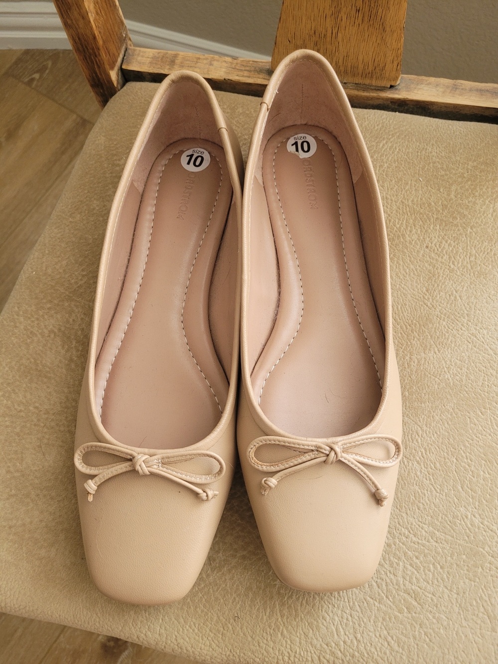 NEW - Nordstrom Women's Square-Toe Ballet Flats in Nude, Leather Upper, Size 10